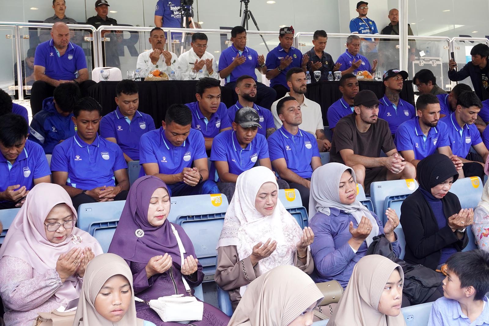 Sambut Ramadan, PERSIB Gelar Doa Bersama di GBLA di Stadion Gelora Bandung Lautan Api, Selasa, (3/2/2026).
