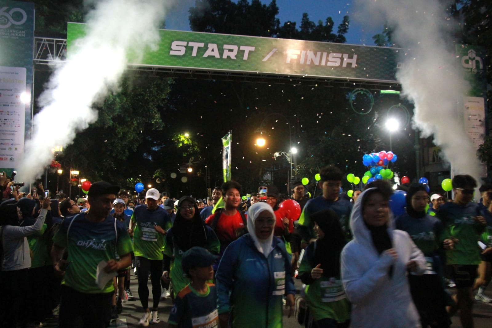 Lebih dari 5.000 peserta mengikuti kegiatan DH Run 2026 yang diselenggarakan di Balai Kota Bandung pada Sabtu, 7 Februari 2026.
