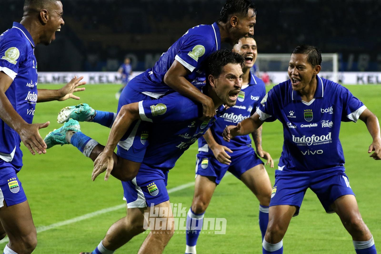 Persib Bandung melawan Malut UNited pekan ke-20 Super League 2025/2026 di Stadion Gelora Bandung Lautan Api (GBLA), Jumat (6/2/2026).