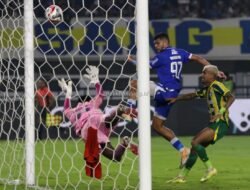 Menang Atas PSBS Biak, Persib Kembali ke Puncak Klasemen