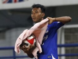 Manajemen Persib Ungkap Alasan Kepergian Robi Darwis