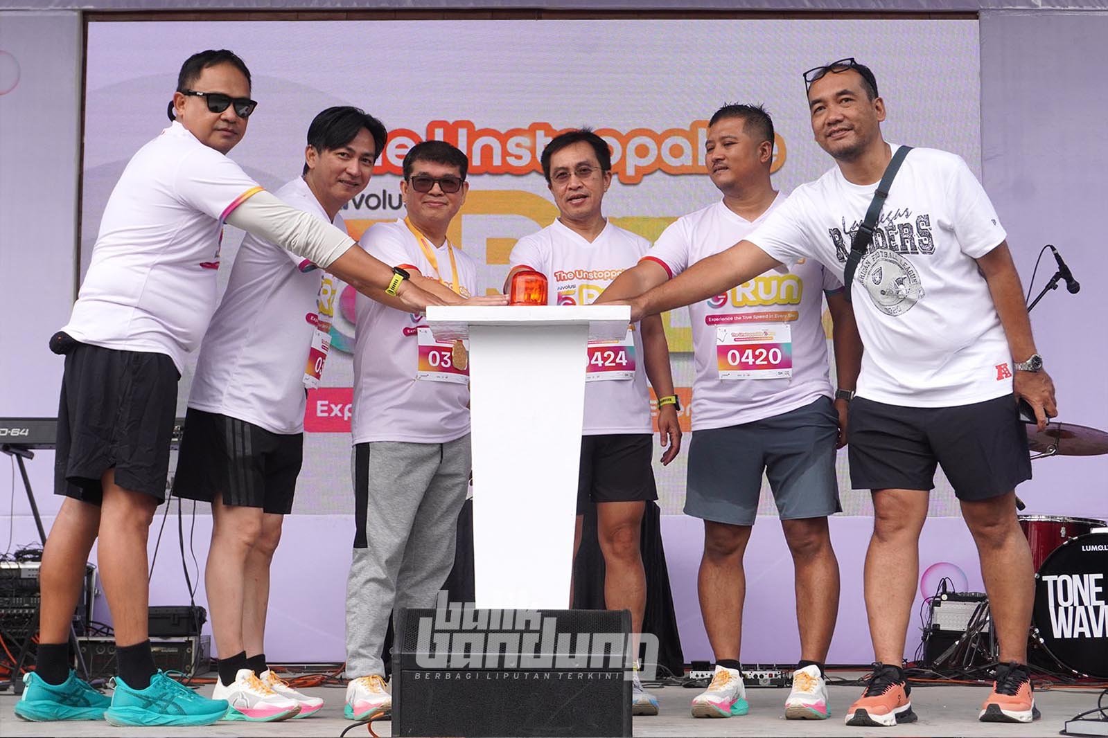 Peluncuran teknologi AIvolusi5G di Kiara Artha Park, Kota Bandung, Minggu (15/2/2026).