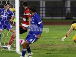 Igor Tolic: Tidak Ada Pemain Bertahan dan Menyerang di Sepak Bola!