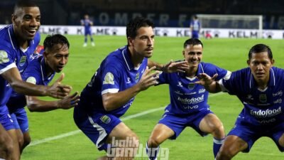 Persib Bandung melawan Malut UNited pekan ke-20 Super League 2025/2026 di Stadion Gelora Bandung Lautan Api (GBLA), Jumat (6/2/2026).