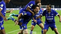 Parade Foto Persib vs Malut United di Pekan 20 Super League 2025/26