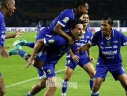 Parade Foto Persib vs Malut United di Pekan 20 Super League 2025/26