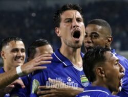 Persib Bandung melawan Malut UNited pekan ke-20 Super League 2025/2026 di Stadion Gelora Bandung Lautan Api (GBLA), Jumat (6/2/2026).