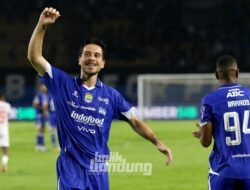 Borneo FC vs Persib: Hodak ‘Tantang’ Pengganti Thom Haye