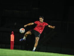 Misi Persik Nodai Rekor Mulus Persib di GBLA