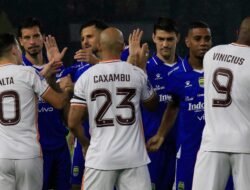 Pelatih Borneo FC Malah Puji Persib Saat Disinggung Absennya Thom Haye