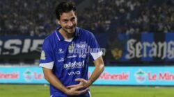 Thom Haye Buka Suara Soal Tuntutan Three-Peat