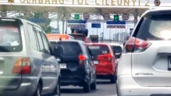 (VIDEO) Antrean Panjang Kendaraan di Gerbang Tol Cileunyi pada Hari Raya Idul Fitri 1447 H