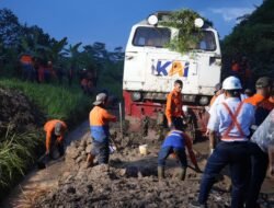 KA Ciremai Tertahan Longsor di Petak Jalan Maswati – Sasaksaat