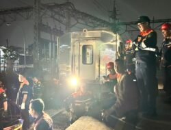 Insiden Bekasi Timur Bikin KA Parahyangan Terganggu, Daop 2 Bandung Minta Maaf