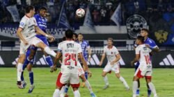 Uilliam Barros Dihujani Kritik, Pelatih Persib Pasang Badan