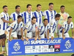 Selain Telat Panas, Pelatih Persib Ungkap ‘Masalah’ Saat Hadapi Semen Padang