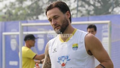 Di Balik Gaji Besar, Marc Klok Ungkap Risiko Atlet Setelah Pensiun