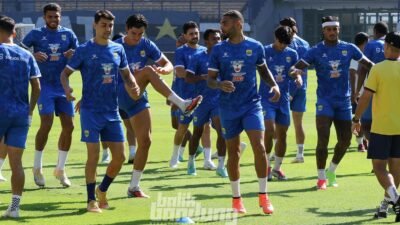 Latihan Resmi Persib Jelang Kontra PSIM