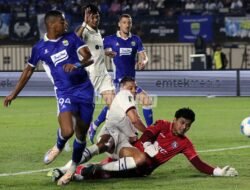 Uilliam Barros Ungkap 4 Kunci Sukses Persib Tekuk Arema FC!