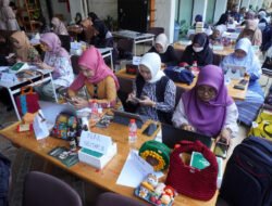 SBM ITB dan Dekranasda Jabar Bekali UMKM dengan Strategi Digital Marketing Berbasis AI