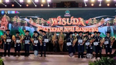 603 Wisudawan Poltekpar NHI Bandung Dikukuhkan, Menpar: Harus Kritis dan Berintegritas