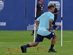 Tim Pelatih Persib Beri Kabar Terbaru Sandy Walsh dan Gakuto Notsuda