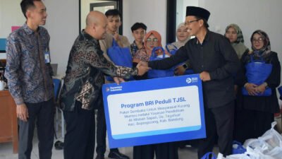 BRI Peduli Salurkan Ribuan Paket Sembako untuk Warga Rentan di Tegalluar