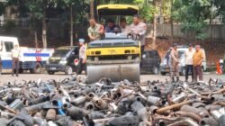 Polres Cimahi dan Forkopimda Musnahkan Ribuan Knalpot Brong Hingga Tembakau Sintetis 