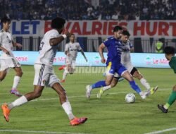 Pelatih Persib Sanjung Pasukannya & Puji Persik