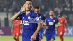 Dipasang Jadi Striker Murni! Peralta Bongkar Kunci Kemenangan Persib atas Viettel FC!